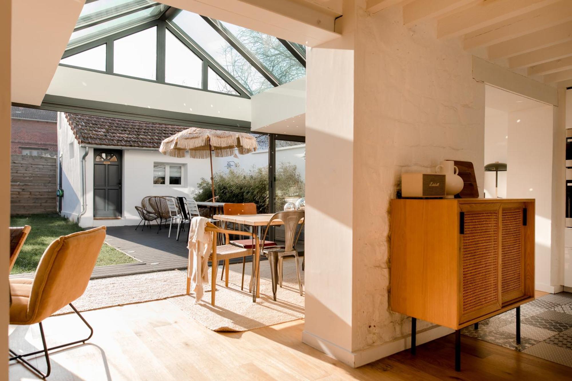 Chambres dans maison familiale avec jardin et studio au sein du Triangle d'Or de Rueil Malmaison, aux portes de Paris et la Défense Exterior foto