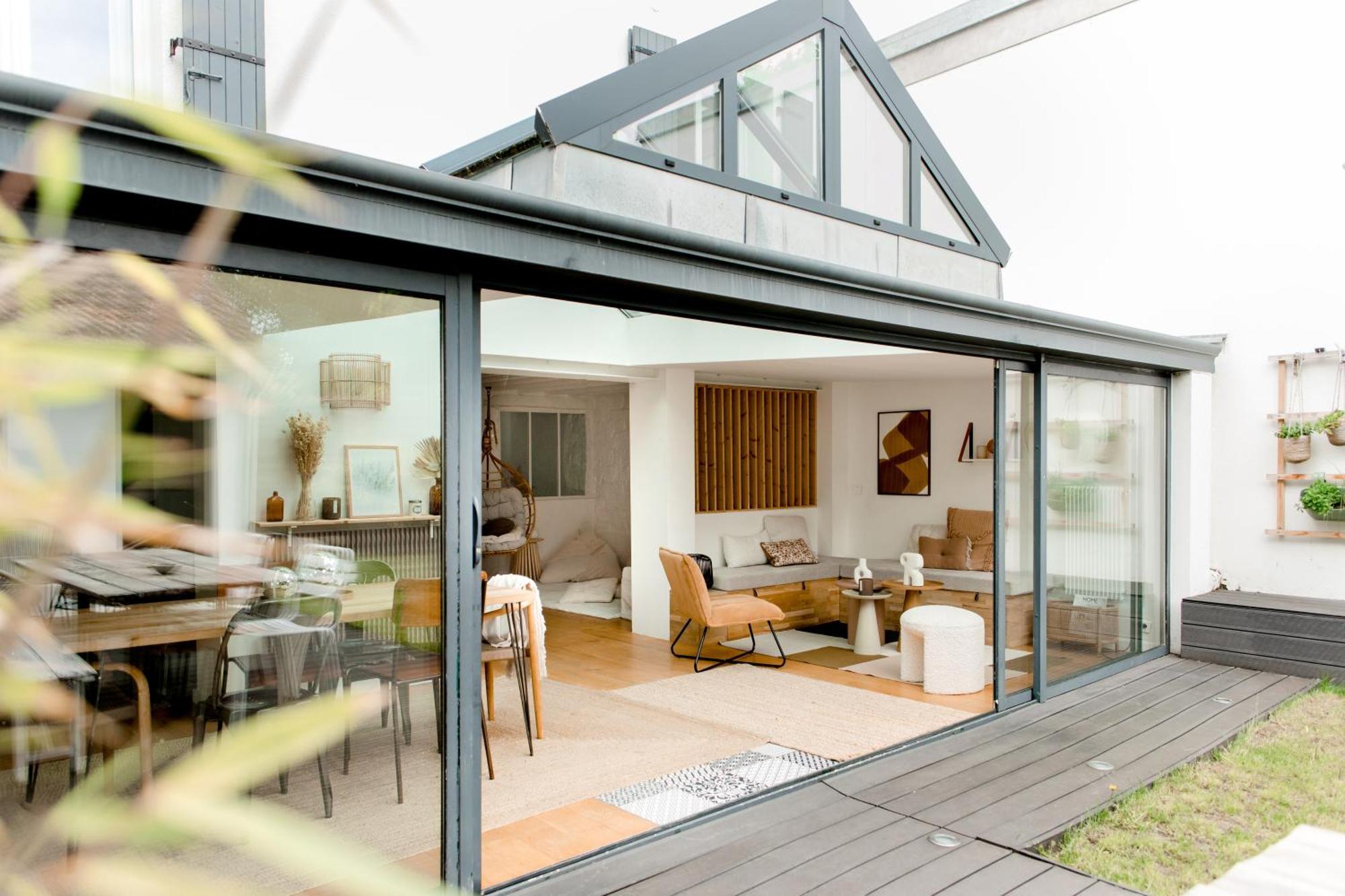 Chambres dans maison familiale avec jardin et studio au sein du Triangle d'Or de Rueil Malmaison, aux portes de Paris et la Défense Exterior foto