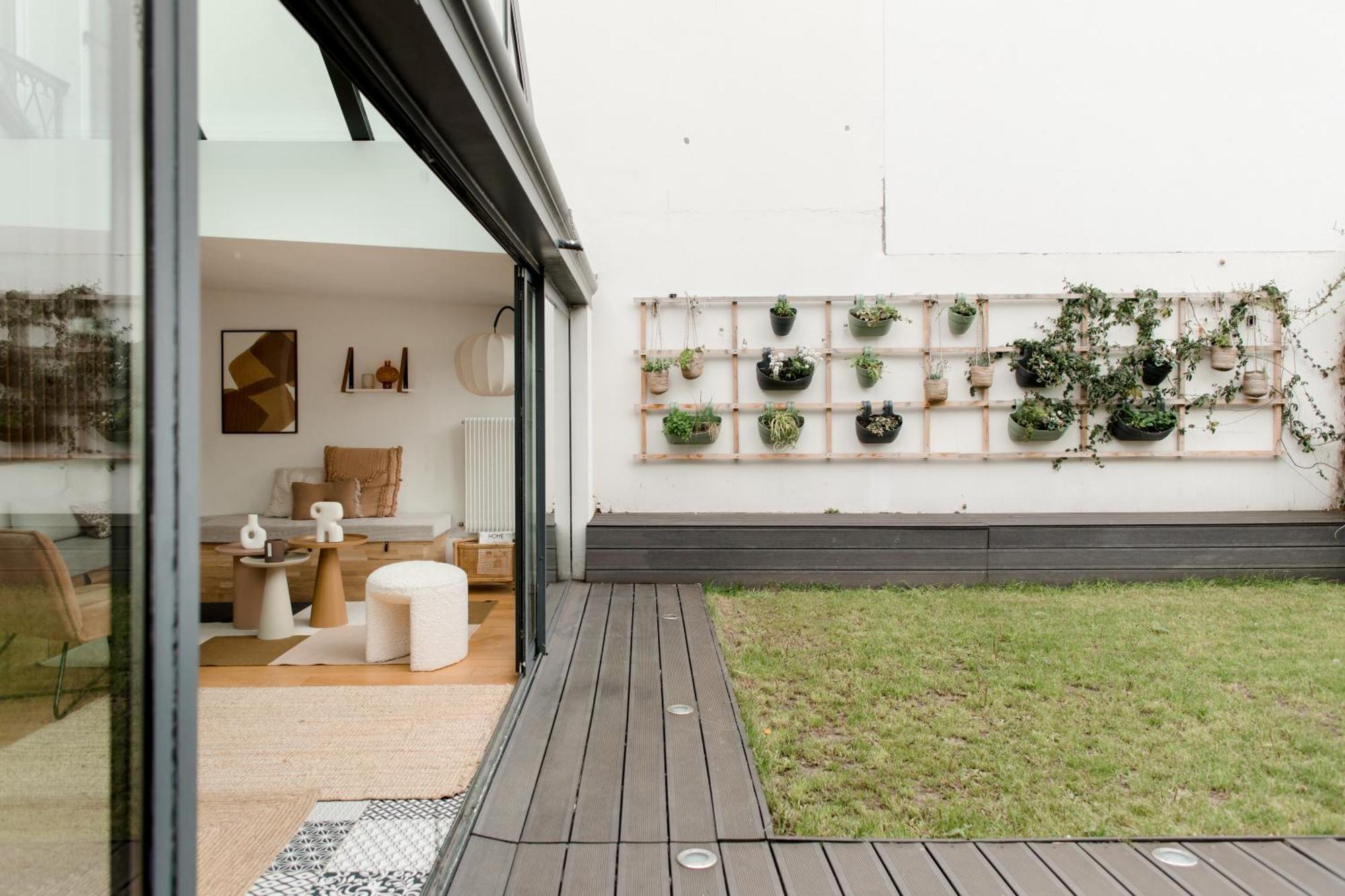 Chambres dans maison familiale avec jardin et studio au sein du Triangle d'Or de Rueil Malmaison, aux portes de Paris et la Défense Exterior foto