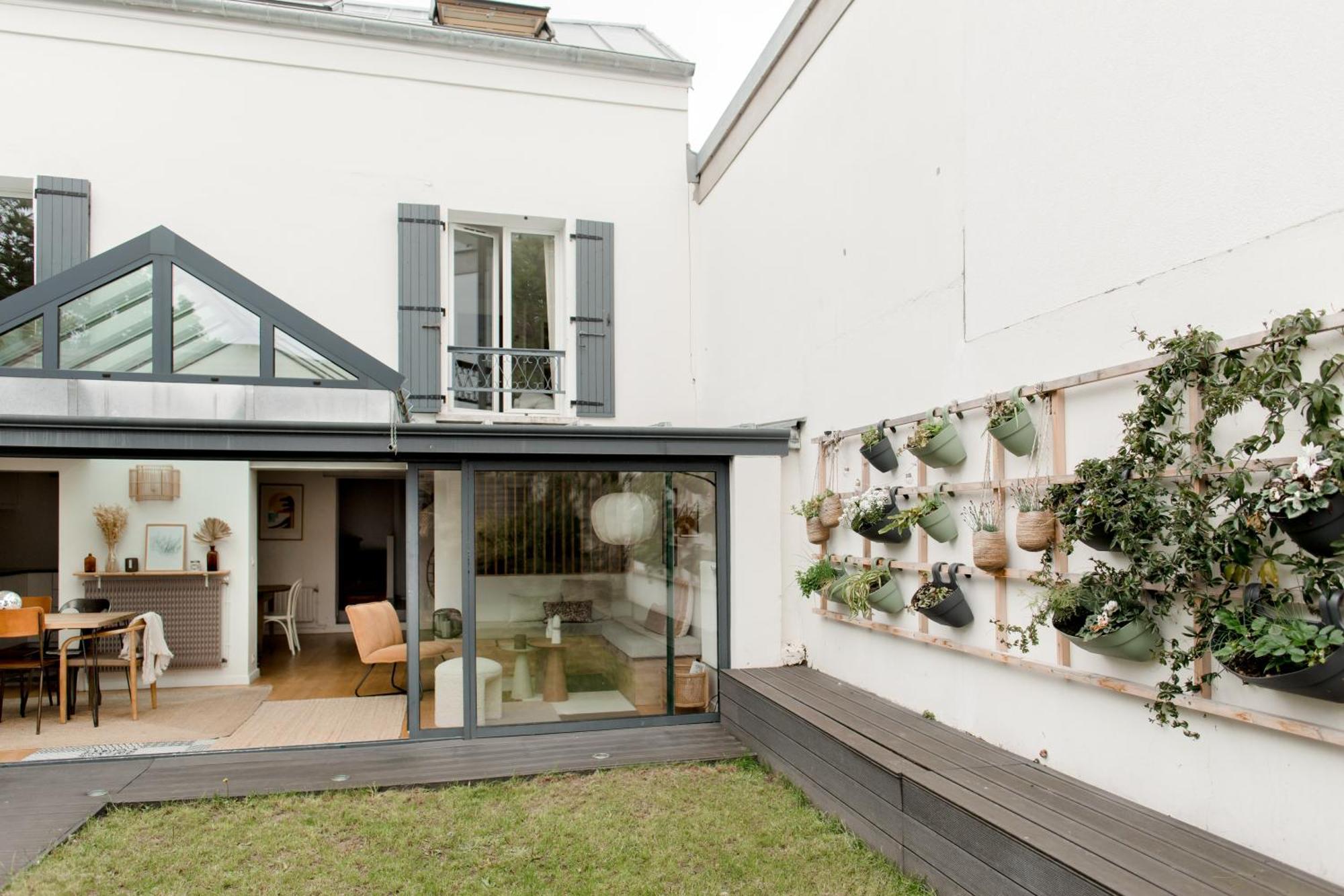 Chambres dans maison familiale avec jardin et studio au sein du Triangle d'Or de Rueil Malmaison, aux portes de Paris et la Défense Exterior foto