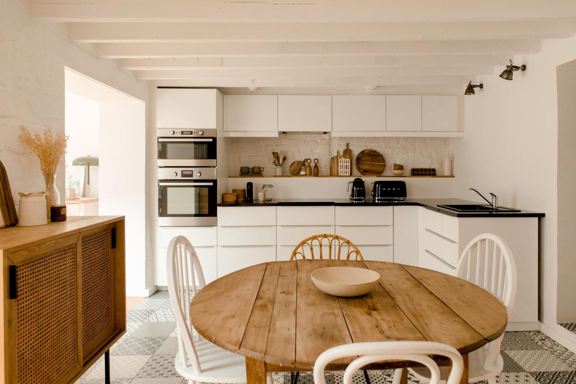Chambres dans maison familiale avec jardin et studio au sein du Triangle d'Or de Rueil Malmaison, aux portes de Paris et la Défense Exterior foto