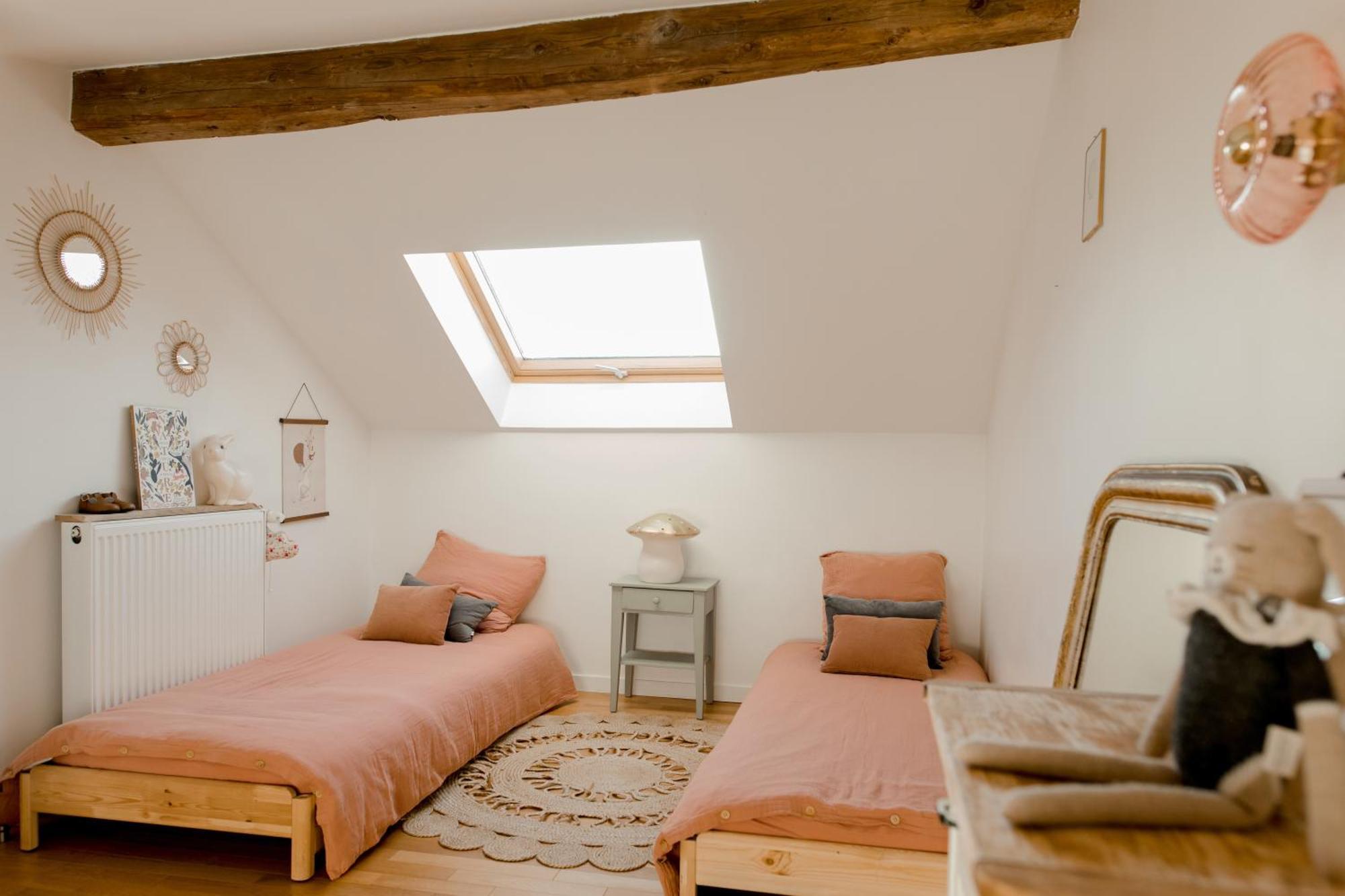 Chambres dans maison familiale avec jardin et studio au sein du Triangle d'Or de Rueil Malmaison, aux portes de Paris et la Défense Exterior foto