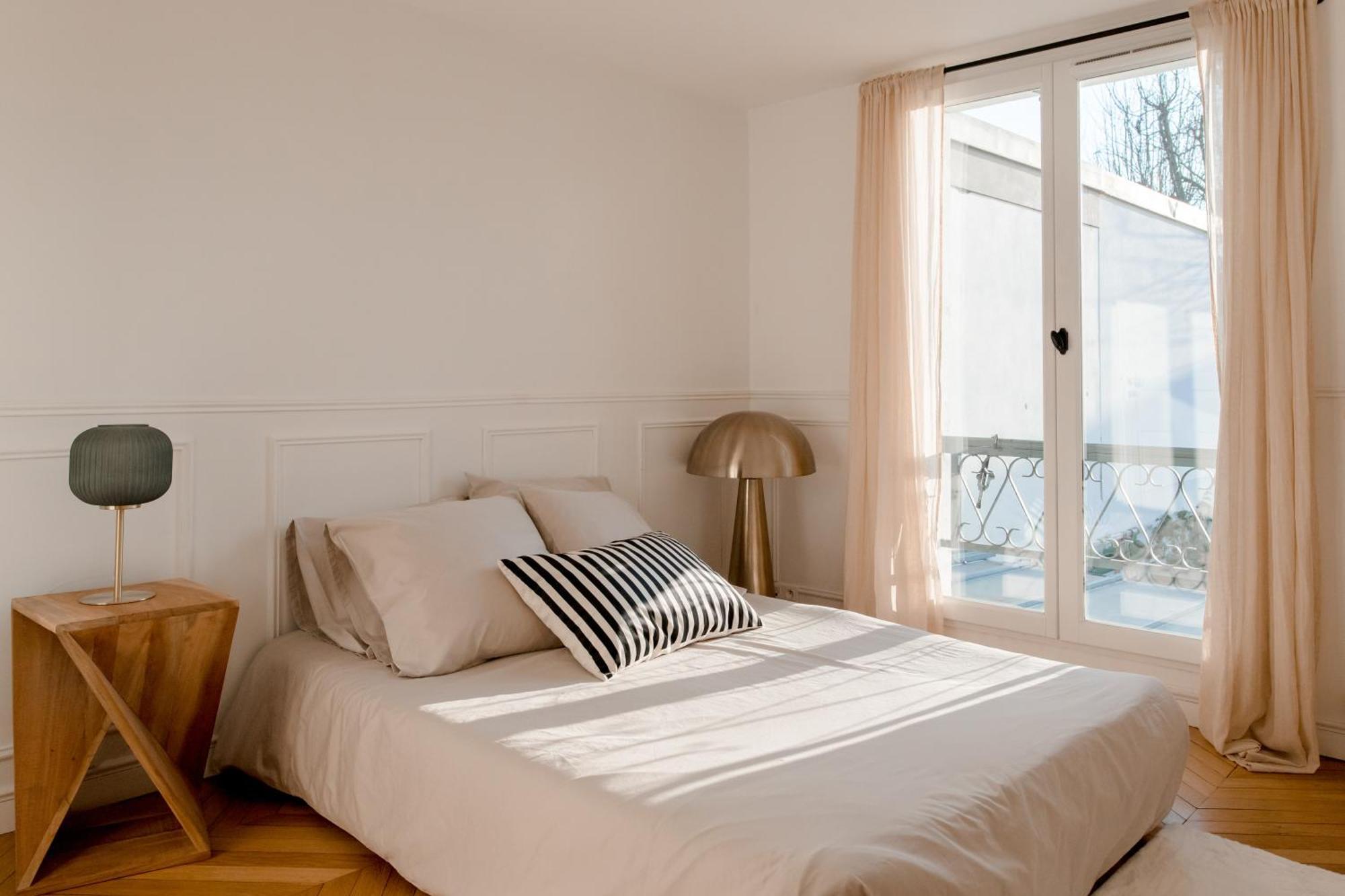 Chambres dans maison familiale avec jardin et studio au sein du Triangle d'Or de Rueil Malmaison, aux portes de Paris et la Défense Exterior foto